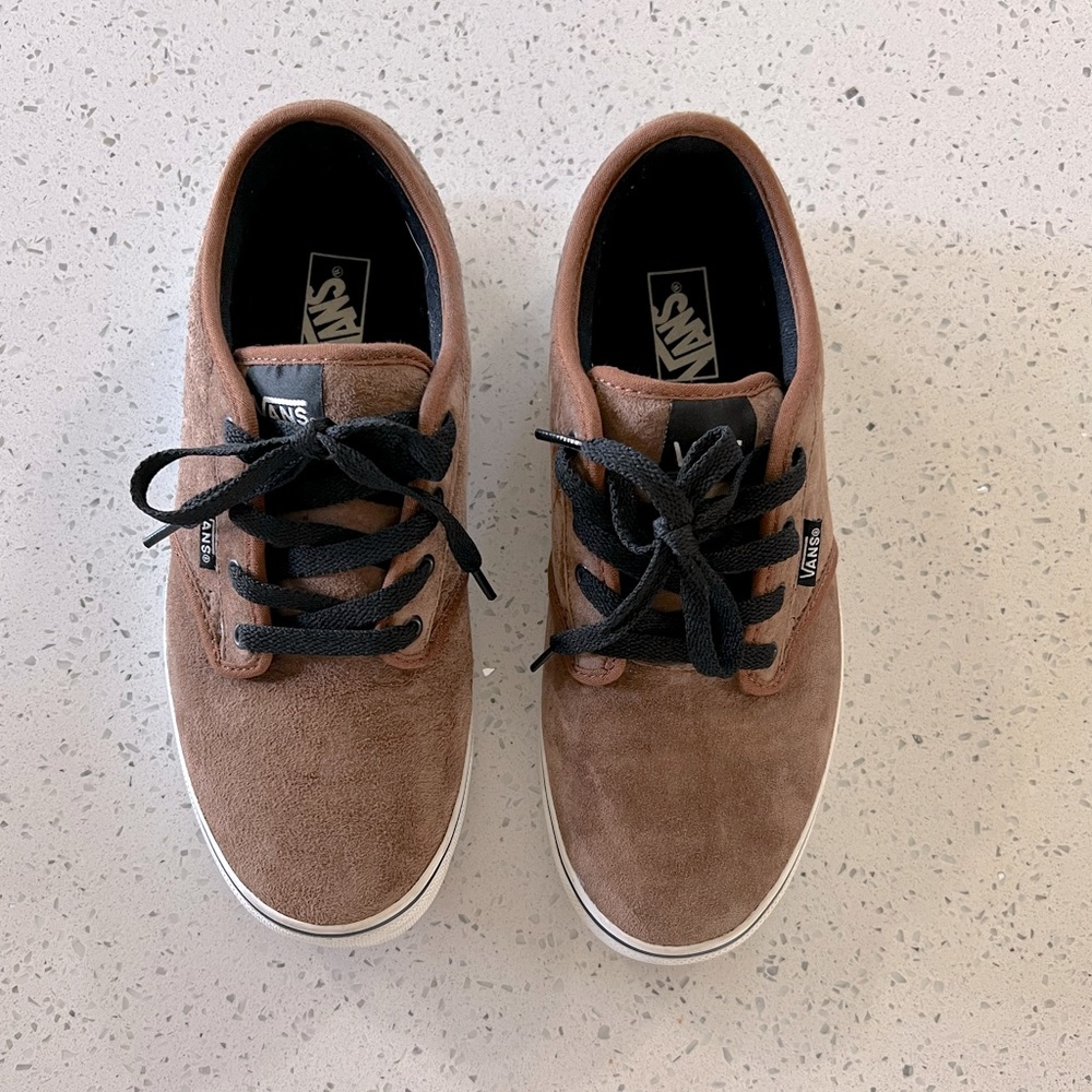 Camel Suede Vans 🐫 7.5US (6.0 Youth)
